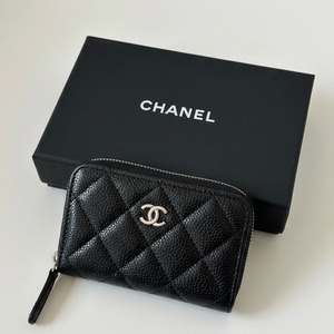 샤넬 은장 카드 지갑 이미지