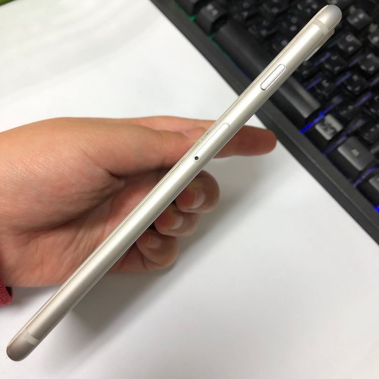 아이폰8플러스 64GB 실버 중고폰 배터리91% 인스타 사진폰 레트로감성 카메라폰 124364 이미지