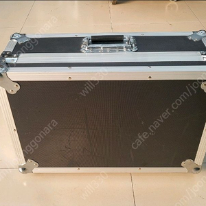 씨텍 SEETEC P215 9HSD 21.5인치모니터 케이스. 이미지