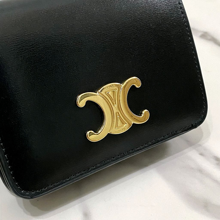 셀린느 트리옹프 카프스킨 컴팩트 월렛 여성 반지갑 블랙 이미지