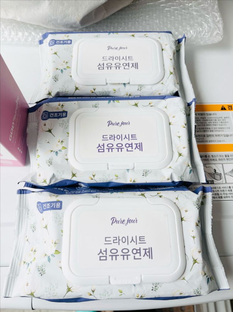 (미개봉새상품)퓨어주르 건조기시트,섬유유연시트(화이트머스크향)30매x3팩+갓성비 시트 31매 (총121매)일괄 이미지