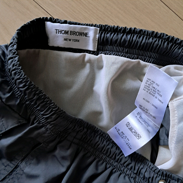 톰브라운 수영복 ( 캐시미어 가디건 톰브라운 후드티 니트 수트 이미지