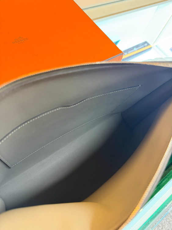 정품 에르메스 클러치백 이미지