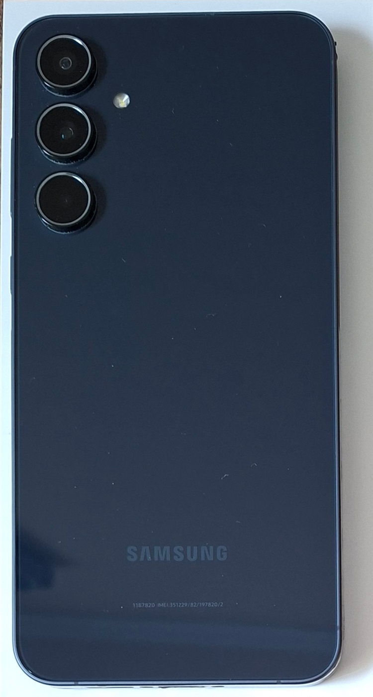 삼성 갤럭시 퀀텀5 A556 박스풀 S급 이미지