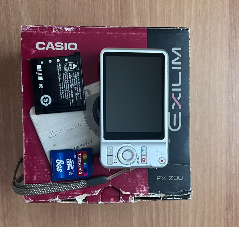 카시오 엑슬림 z90 Exilim 빈티지 디카 이미지