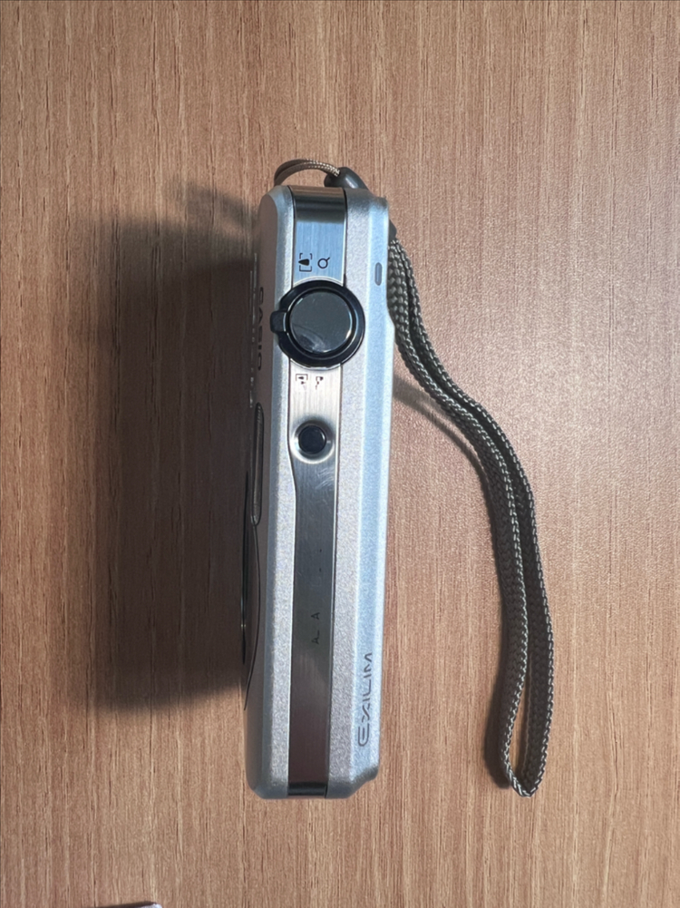 카시오 엑슬림 z90 Exilim 빈티지 디카 이미지