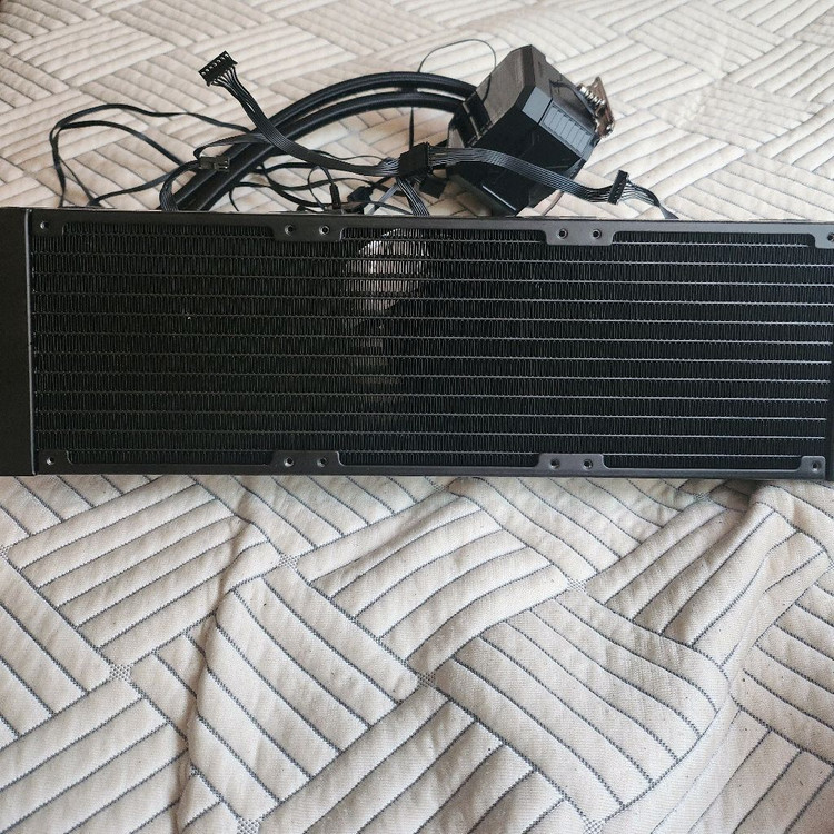 발키리B360 수냉쿨러 판매합니다. 이미지