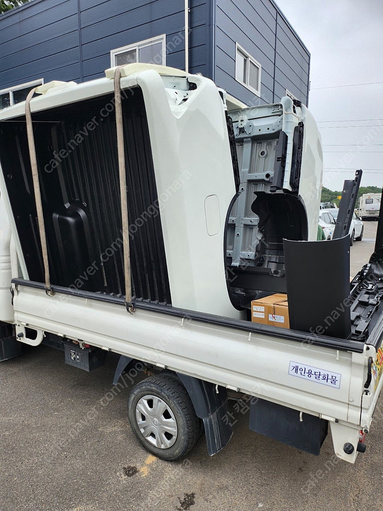 25-26년식 렉스턴칸쿨맨 적재함 이미지