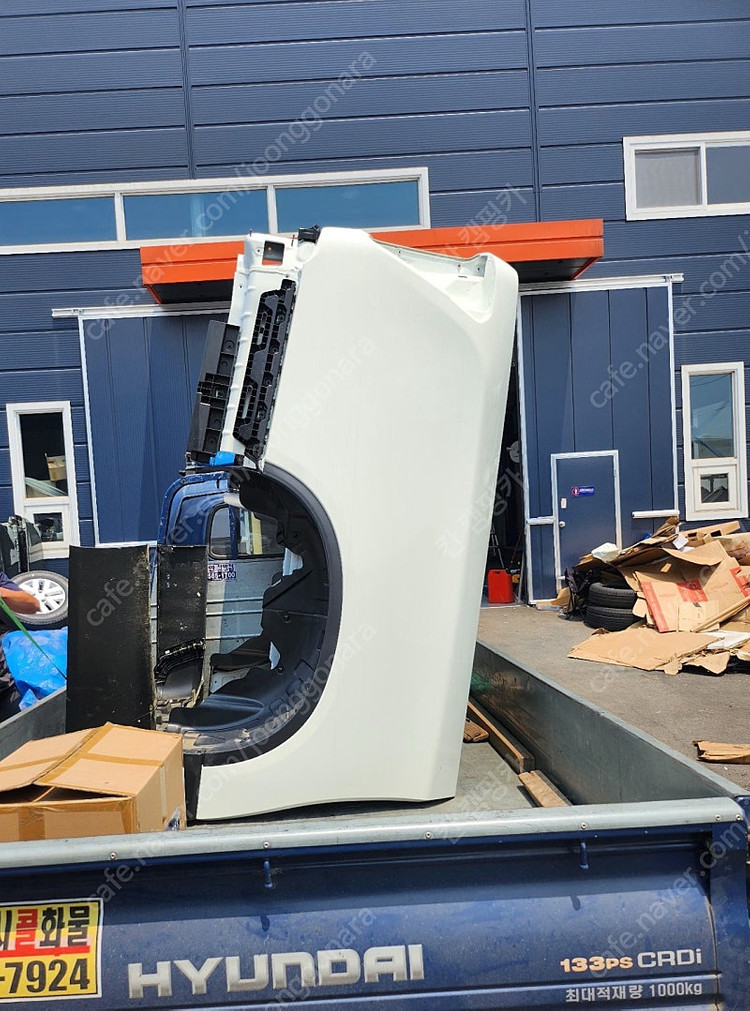 25-26년식 렉스턴칸쿨맨 적재함 이미지