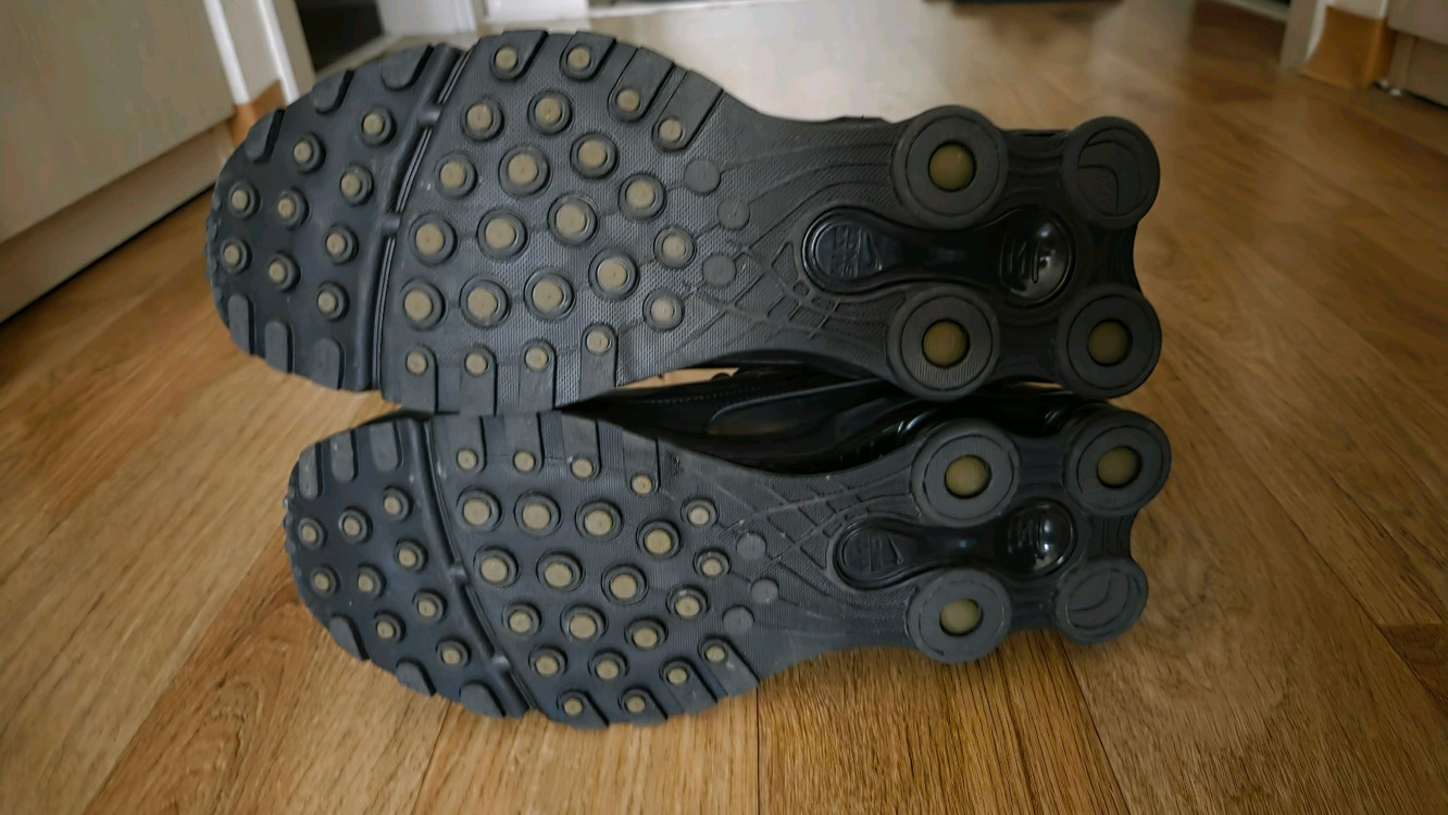 나이키 샥스 라이드 2 블랙 카고 카키 이미지