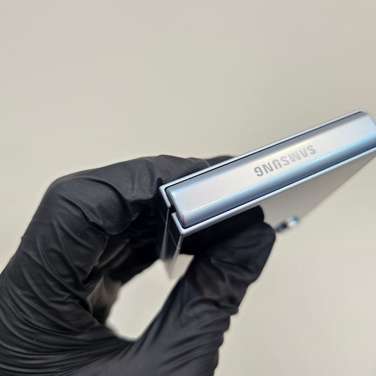 갤럭시Z플립6 256기가 블루 (무잔상) / 0404 이미지