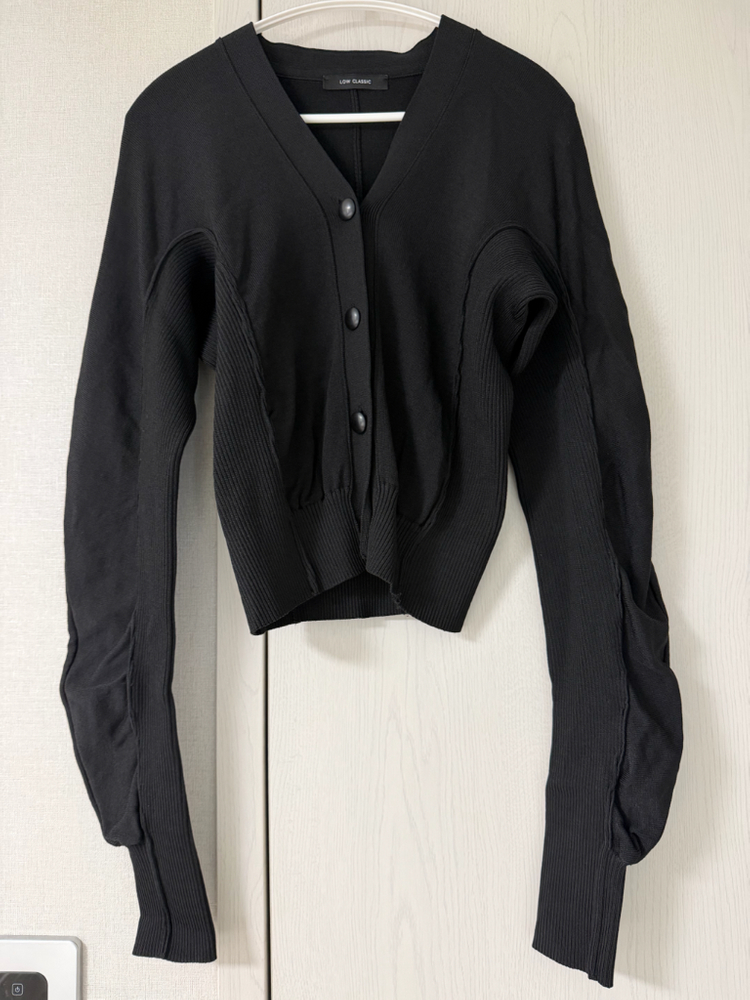 로우클래식 암홀 포인트 가디건, 로우클래식 니트 가디건 이미지