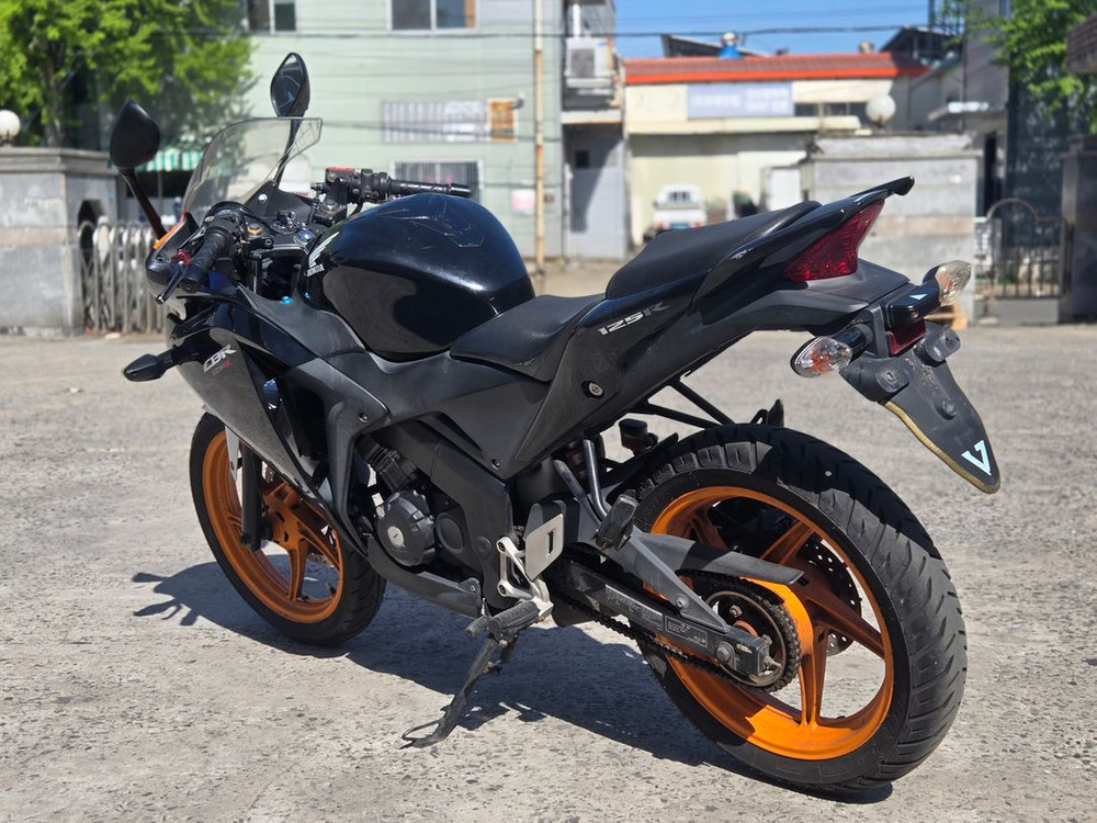 12년식 혼다 CBR 125 판매합니다 이미지