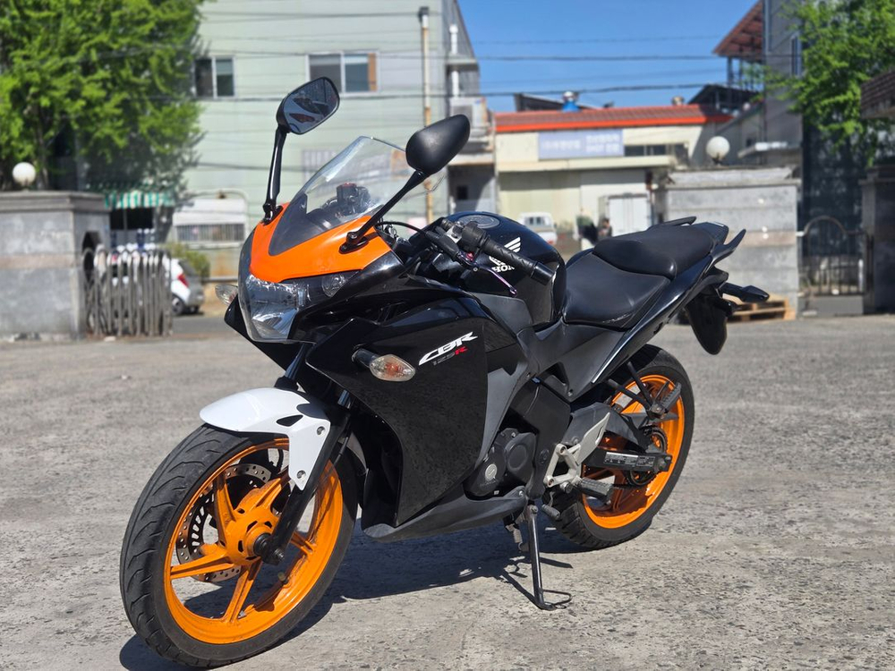 12년식 혼다 CBR 125 판매합니다 이미지