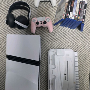 PS5 PRO + 디스크 드라이브 + 펄스 엘리트 + 타이틀 8종 팝니다 이미지