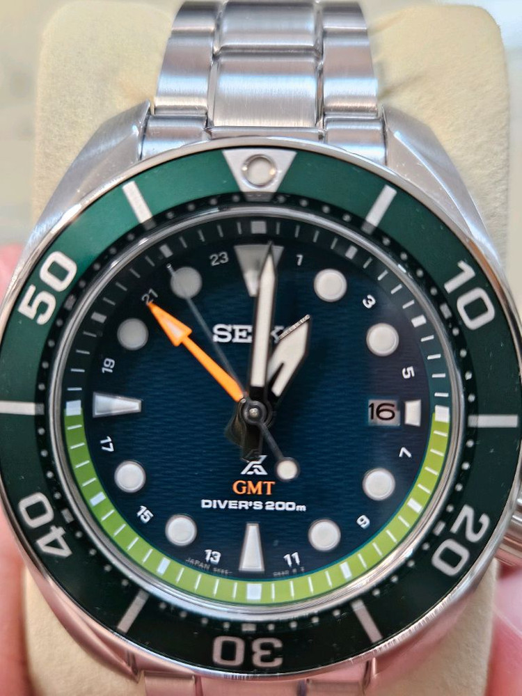 세이코 스모 솔라쿼츠GMT 이미지