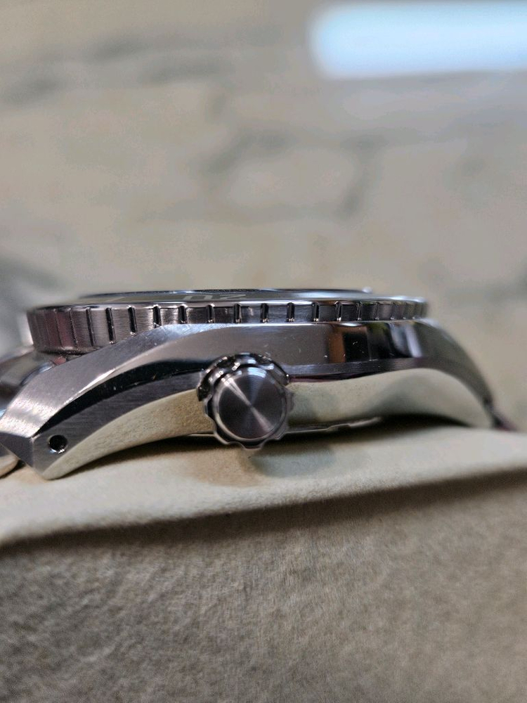 세이코 스모 솔라쿼츠GMT 이미지