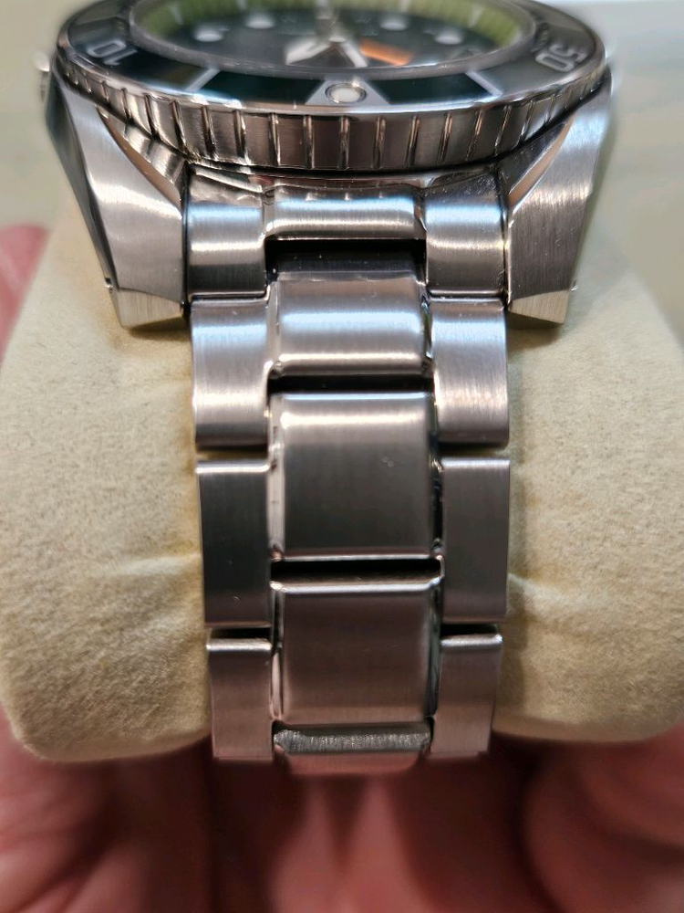 세이코 스모 솔라쿼츠GMT 이미지