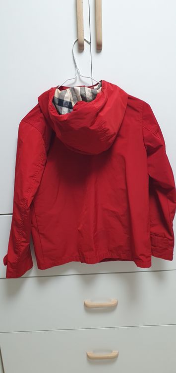 버버리(BUBBERRY) 키즈 레드 후드 바람막이 자켓 판매(10Y-140cm) 이미지