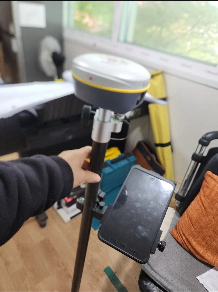 GPS 측량기 이미지