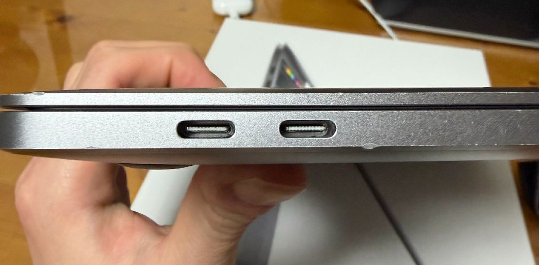 맥북 프로 13인치 (2019)(램 16gb, ssd 512gb) 이미지