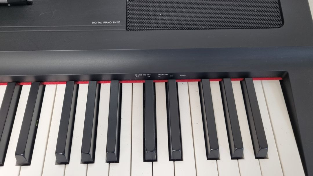 야마하 P-125 디지털피아노 이미지