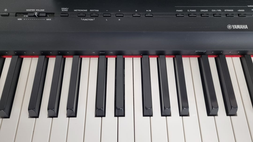 야마하 P-125 디지털피아노 이미지