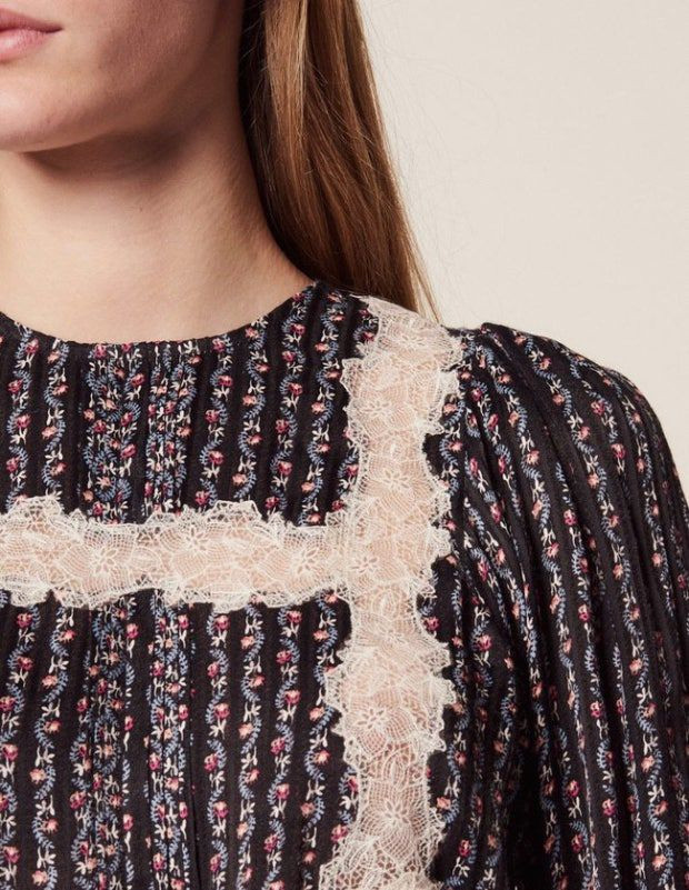 산드로 보헤미안 레이스 블라우스 이미지