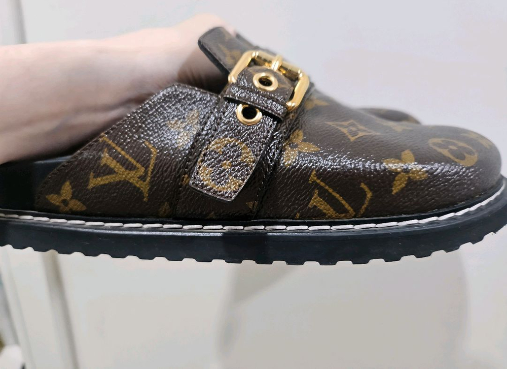 루이비통모노그램 슬리퍼 이미지