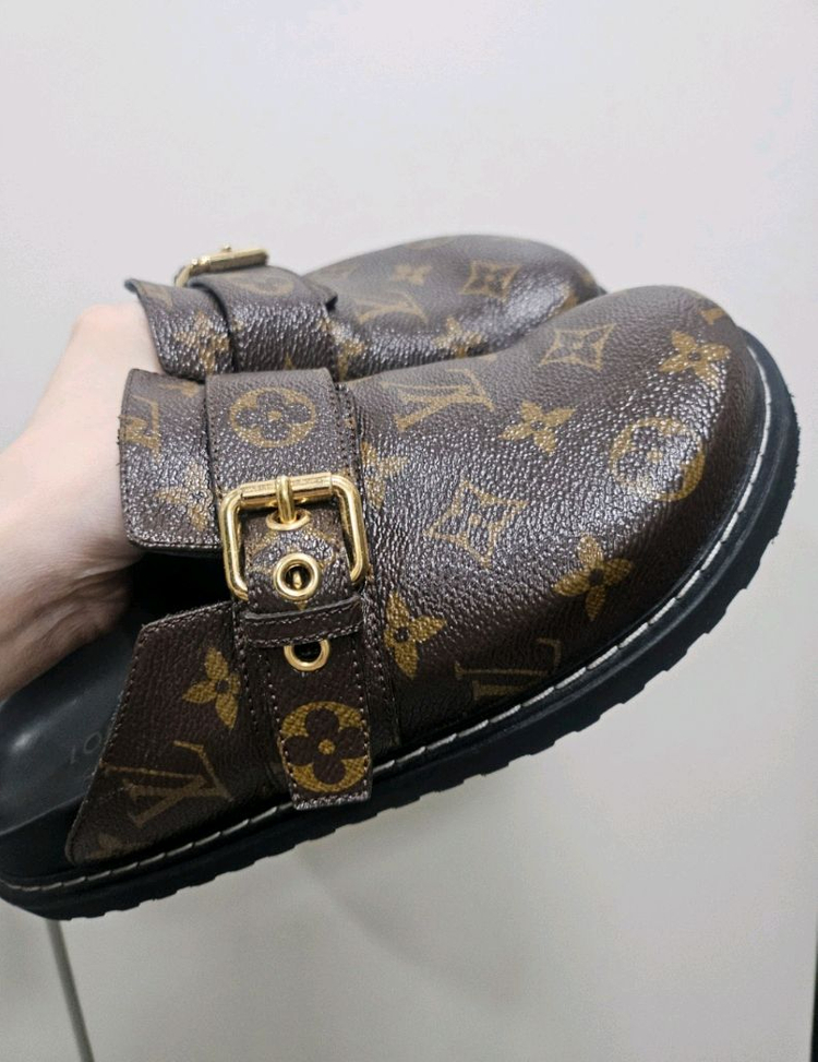 루이비통모노그램 슬리퍼 이미지