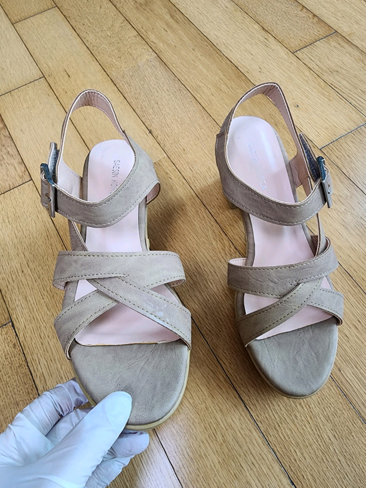 미착용) 6.5cm 여름 스트랩 통굽 샌들 250 이미지