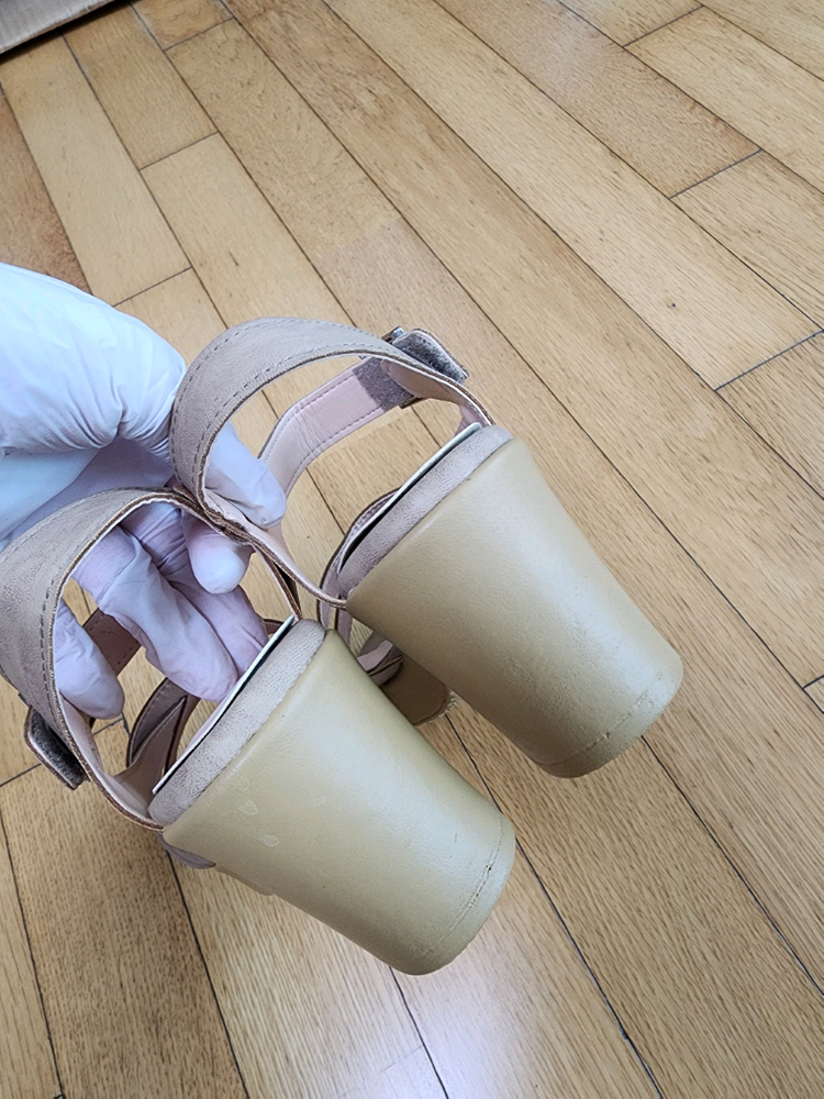 미착용) 6.5cm 여름 스트랩 통굽 샌들 250 이미지