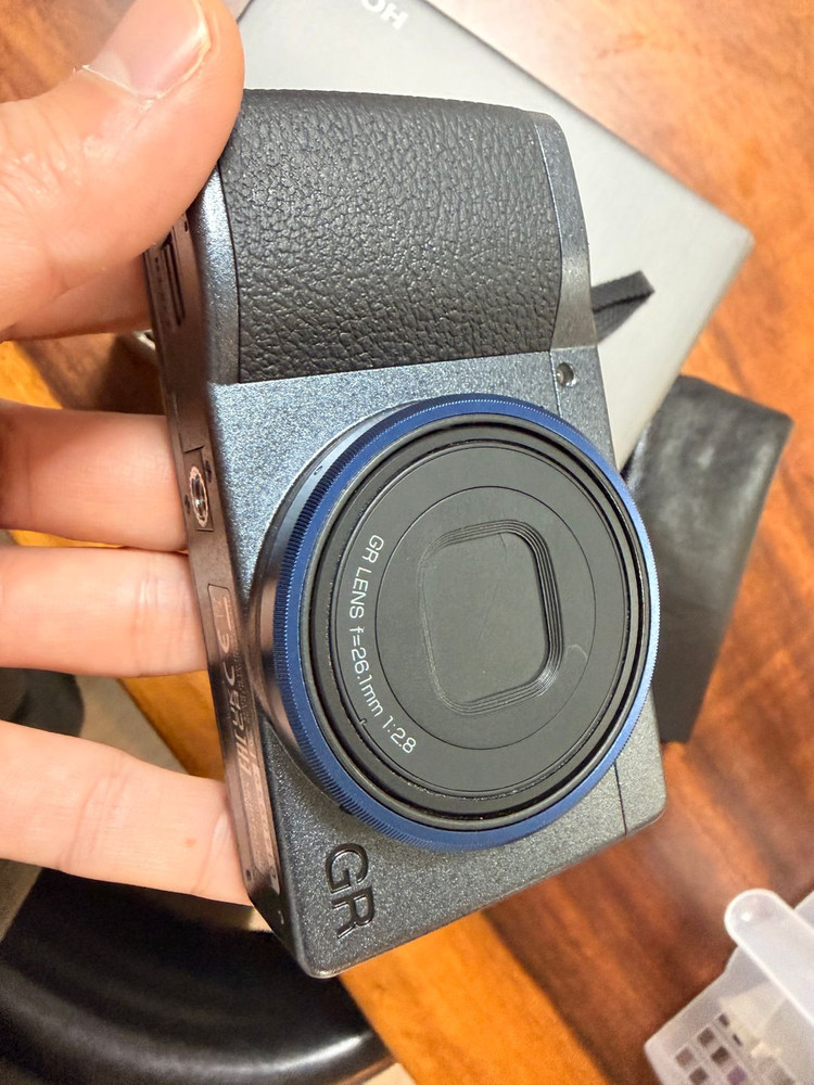 Ricoh GR3x Urban Edition 세기정품 400컷대 팝니다. 이미지