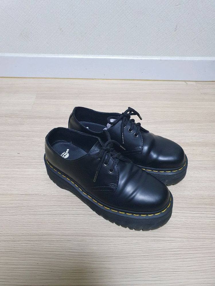 닥터마틴 1461 쿼드 블랙 250 이미지