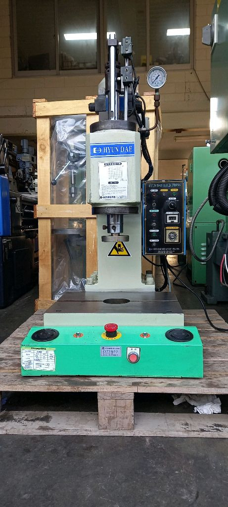 유압프레스 이미지