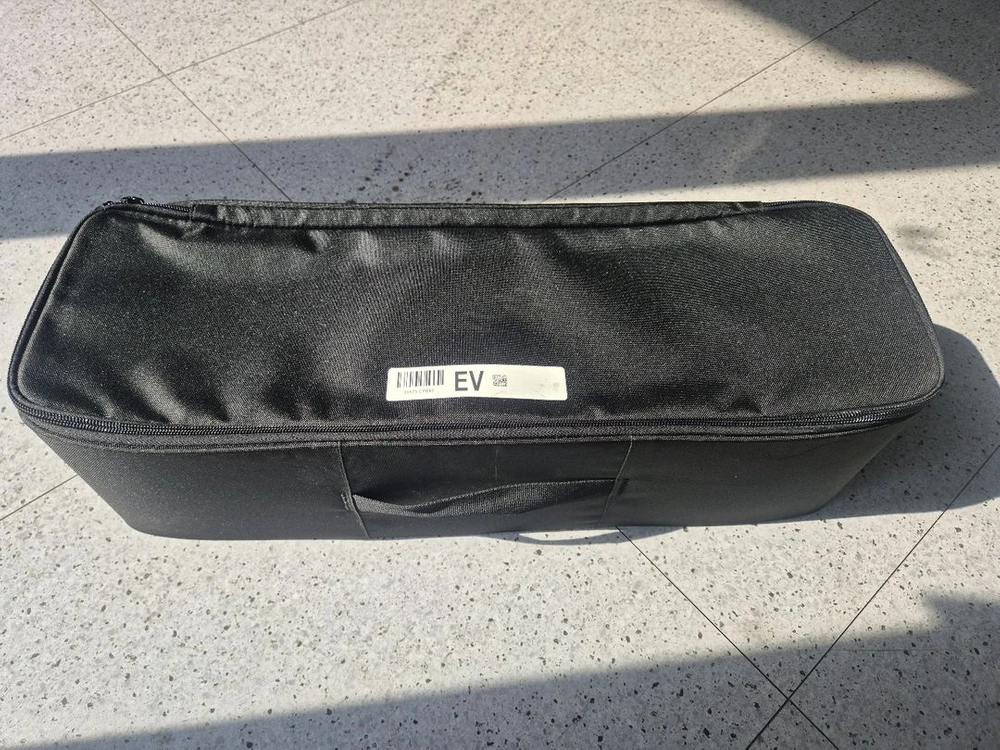 기아 정품 완속충전기 미사용 새제품(220v,케이블) 풀세트 이미지