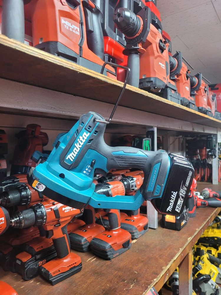 마끼다전산볼트커터기 DSC102 2초컷.브러쉬리스 전산볼트절단기 S급 이미지