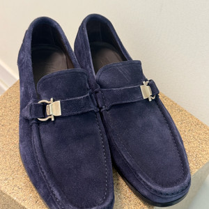 페라가모 네이비 스웨이드 로퍼 265-270 이미지