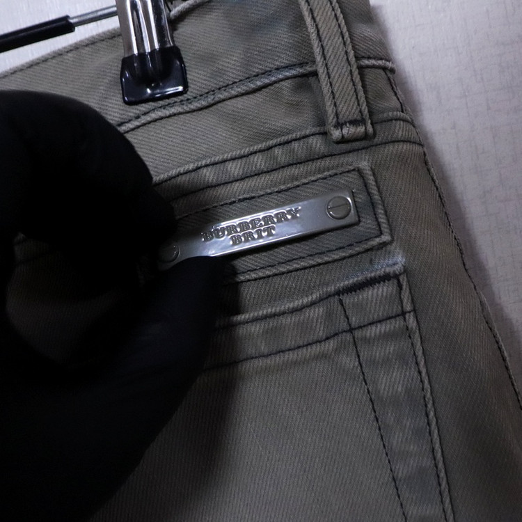 버버리 남성30인치 그레이 일자핏 데님 팬츠 이미지