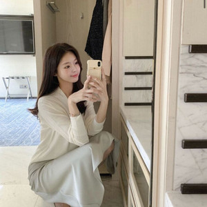 실크 새틴 샤틴 훌 스커트 롱스커트 이미지
