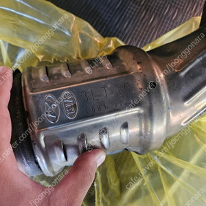 EQ900 순정 촉매 판매합니다 (LH)3.3터보에서탈착 이미지