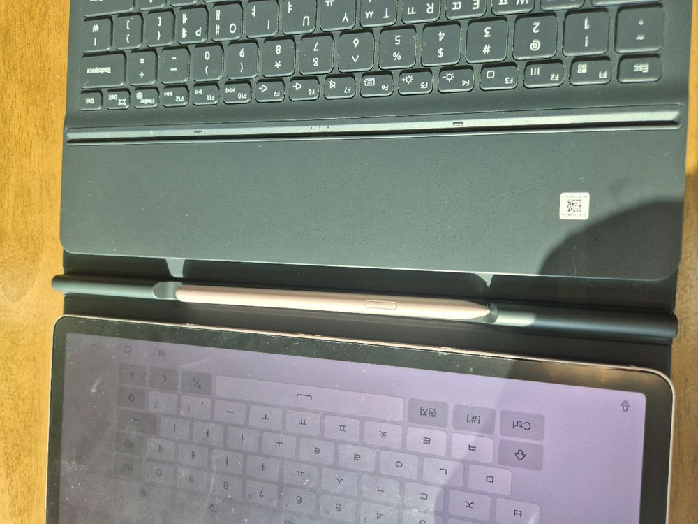 삼성 갤럭시탭 s7 정품 북커버 키보드 ef-DT730 이미지