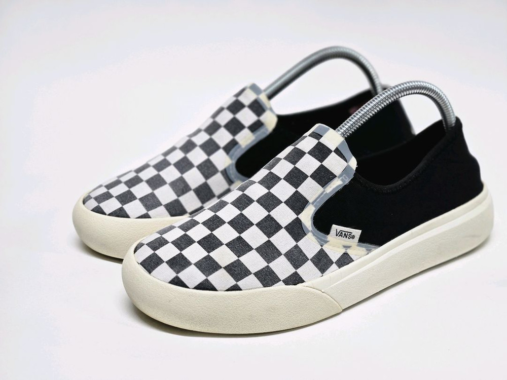 체커보드 슬립온 스니커즈 이미지