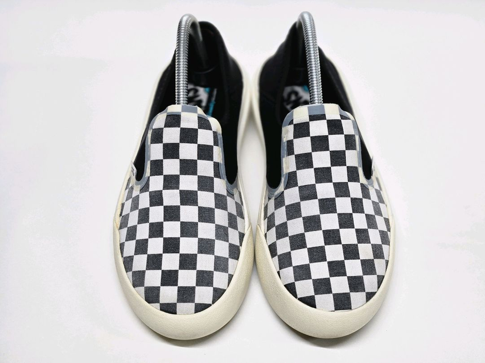 체커보드 슬립온 스니커즈 이미지
