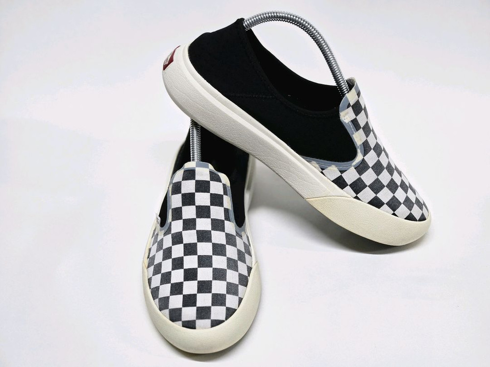 체커보드 슬립온 스니커즈 이미지