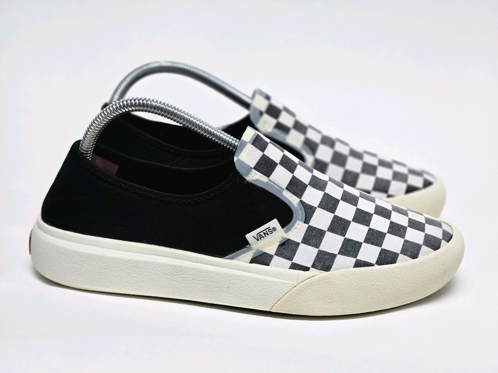 체커보드 슬립온 스니커즈 이미지