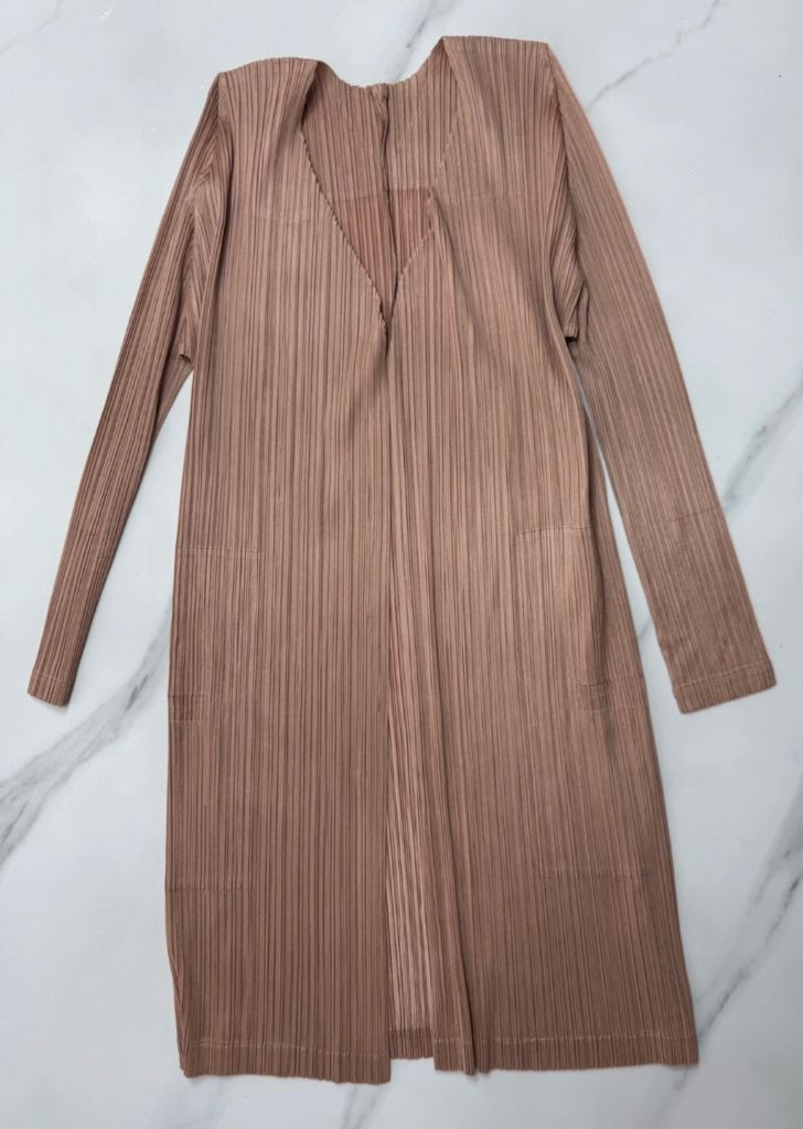 플리츠플리즈 미디 롱 가디건 (새상품) 막스마라마쥬산드로오브제마인타임시스템sj코스폴로미샤버버리프라다구찌샤넬 이미지