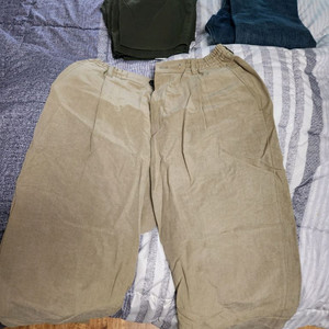 스튜디오톰보이 여름 치노팬츠 33~34사이즈팝니다! 면레이온혼방 엄청시원! 이미지