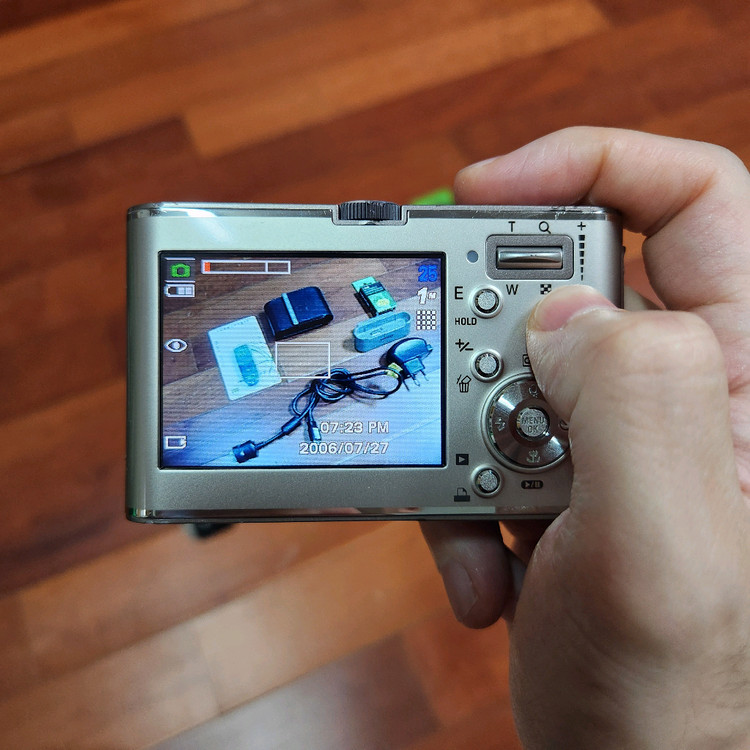 삼성 VLUU NV3 디지털 카메라 빈티지 디카 이미지