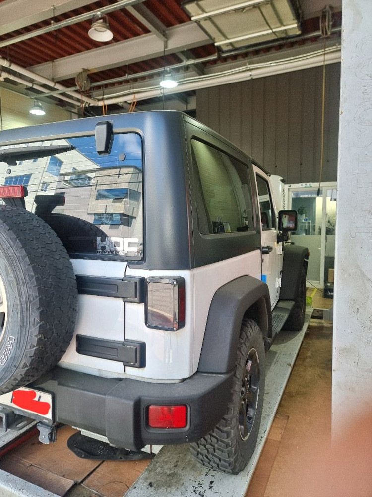 랭글러 루비콘 2.8 2도어 이미지